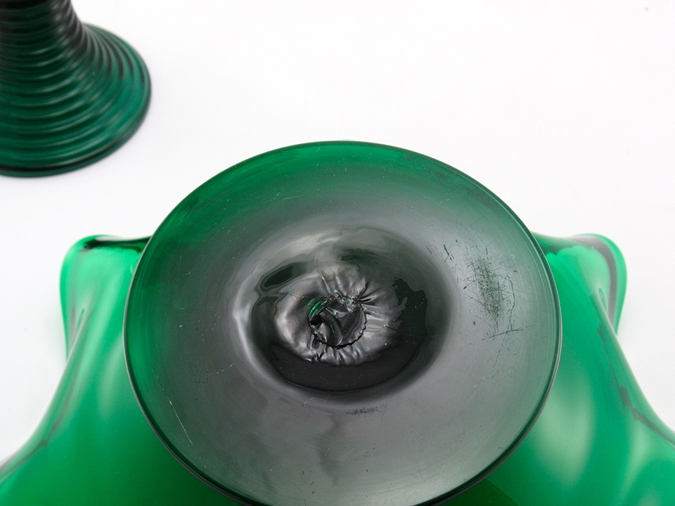 Blenko Art Glass Emerald Footed Low Bowl Centerpiece - Image 2