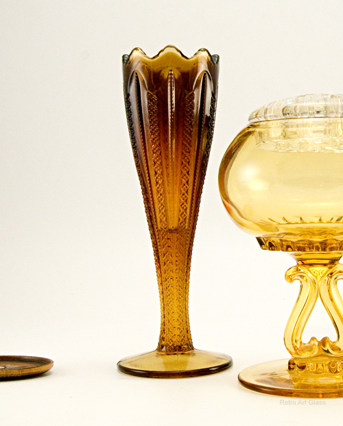 Tiara Glass Root Beer Zipper Vase - Image 2