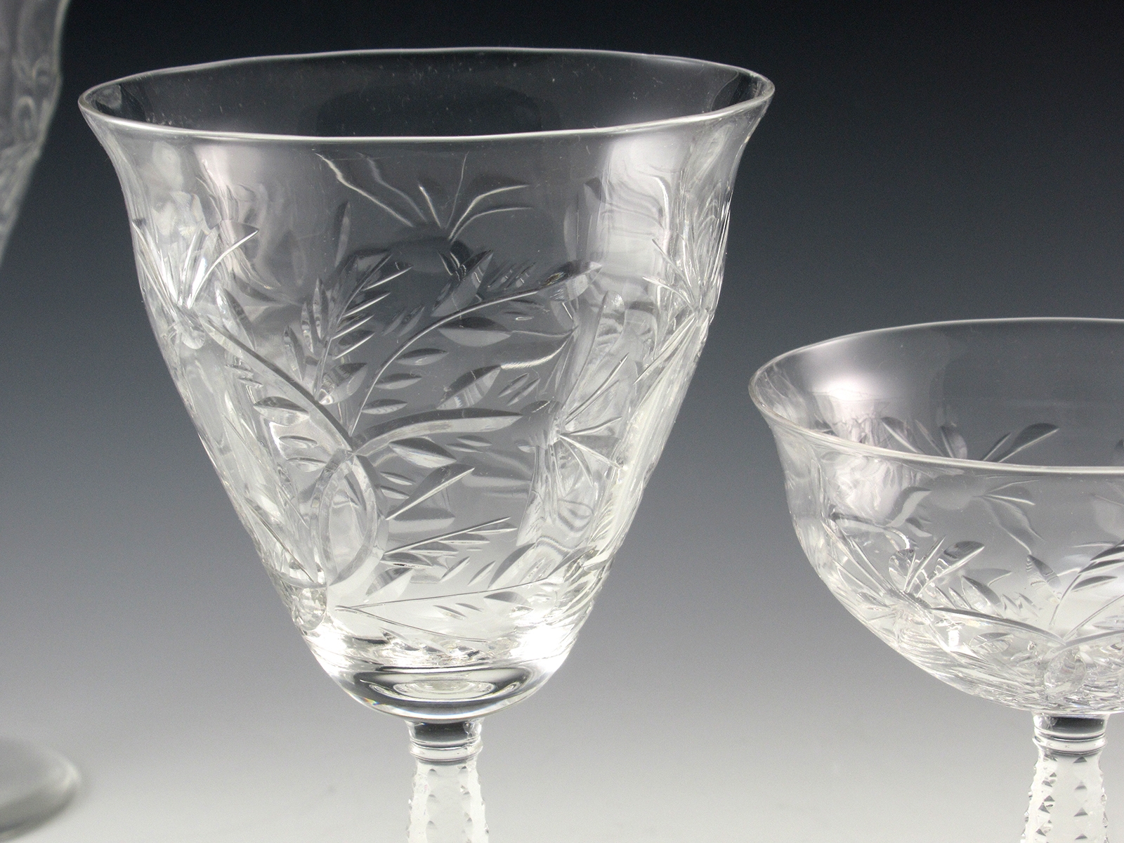 Selection of colorless/crystal glass at Retro Art Glass.