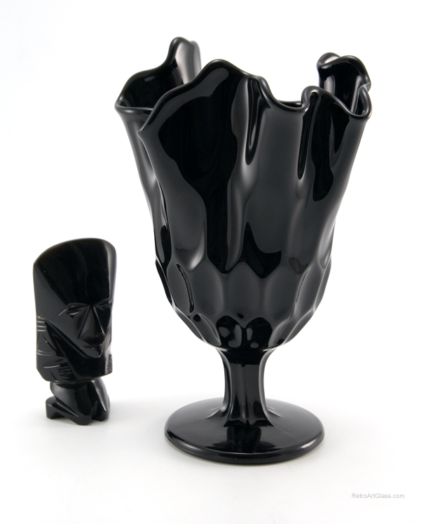 Black Depression Glass Honeycomb Ruffle Vase - Image 2