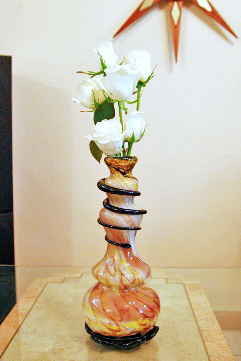 Art Nouveau Blown Glass Chalcedony Snake Vase - Image 4