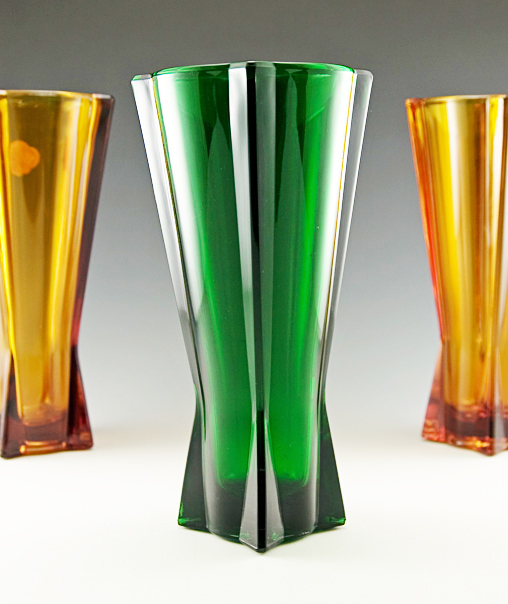 Atomic Rocket Vase in Forest Green Glass - Image 3