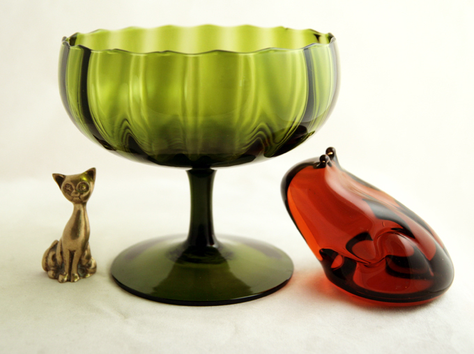 Retro 1950s Blown Avocado Glass Bowl