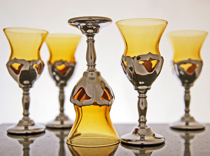 Set of 5 Cambridge Farberware and Glass Stemmed Cordial Shots