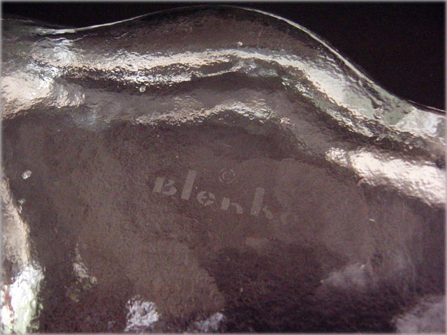 Clam Shell Dish With Early Blenko Sand Blast Mark - Image 3