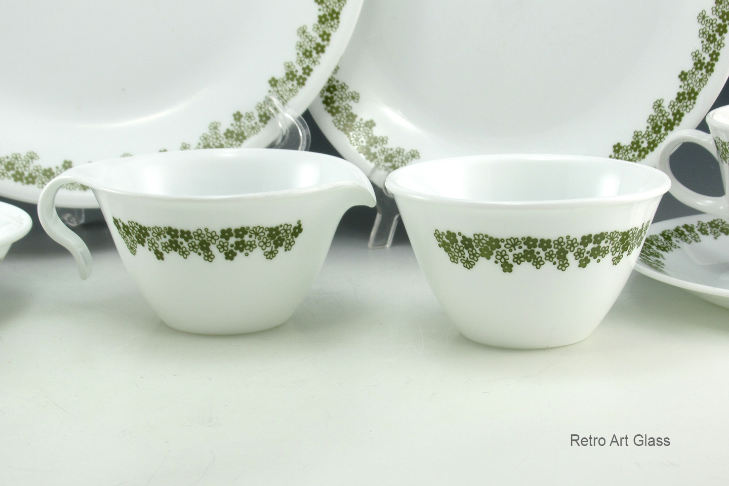 Corelle Spring Blossom Crazy Daisy Set of 48 Livingware - Image 3