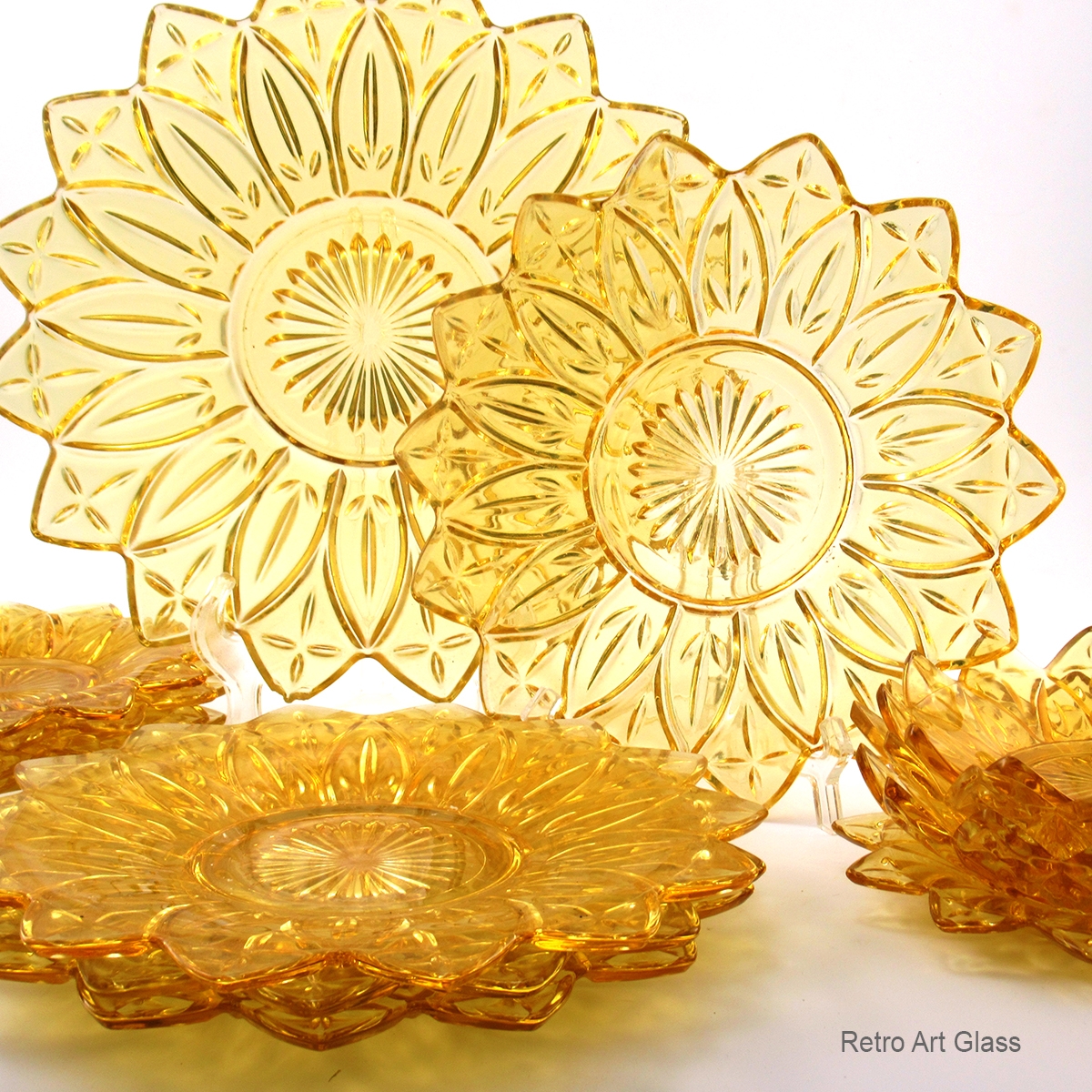Retro Vintage Table Glass Set of 14 Federal Petal Pattern