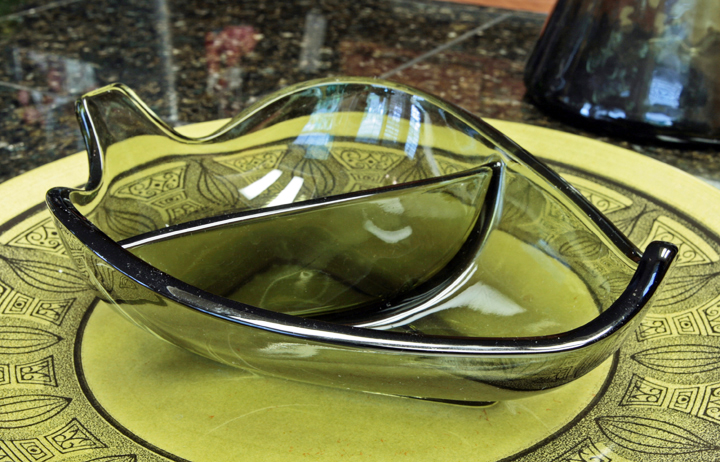 Rosati Laguna Server by Duncan Miller Glass - Image 3