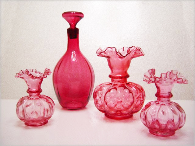 Early Fenton Art Glass Large Quilted Cranberry Vase - Image 3