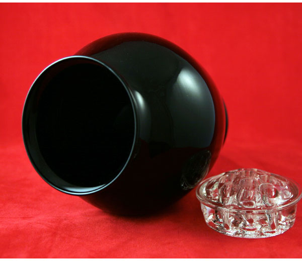 Elegant Cambridge Glass Black Amethyst Vase with Flower Frog - Image 3