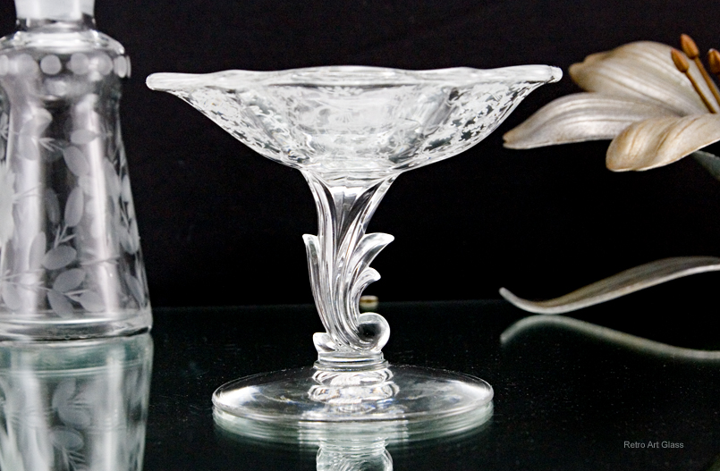 Elegant Glass Comport Navarre Etching - Image 2