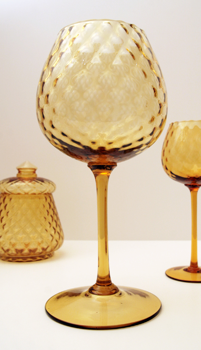 Extreme Balloon Vase in Amber Diamond Optic Glass