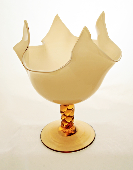 Fazzoletto Vase with Twisted Stem in Cased Caramel Glass