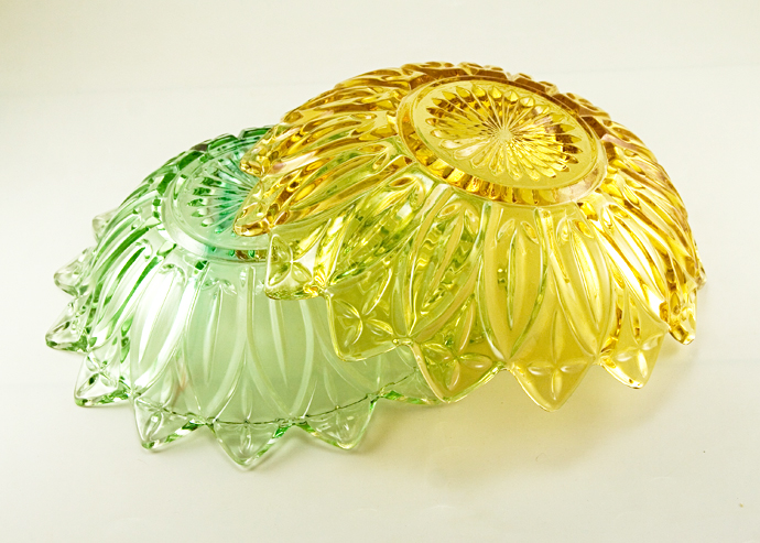 Federal Petal Serving Bowl Set in Spring Colors - Image 4