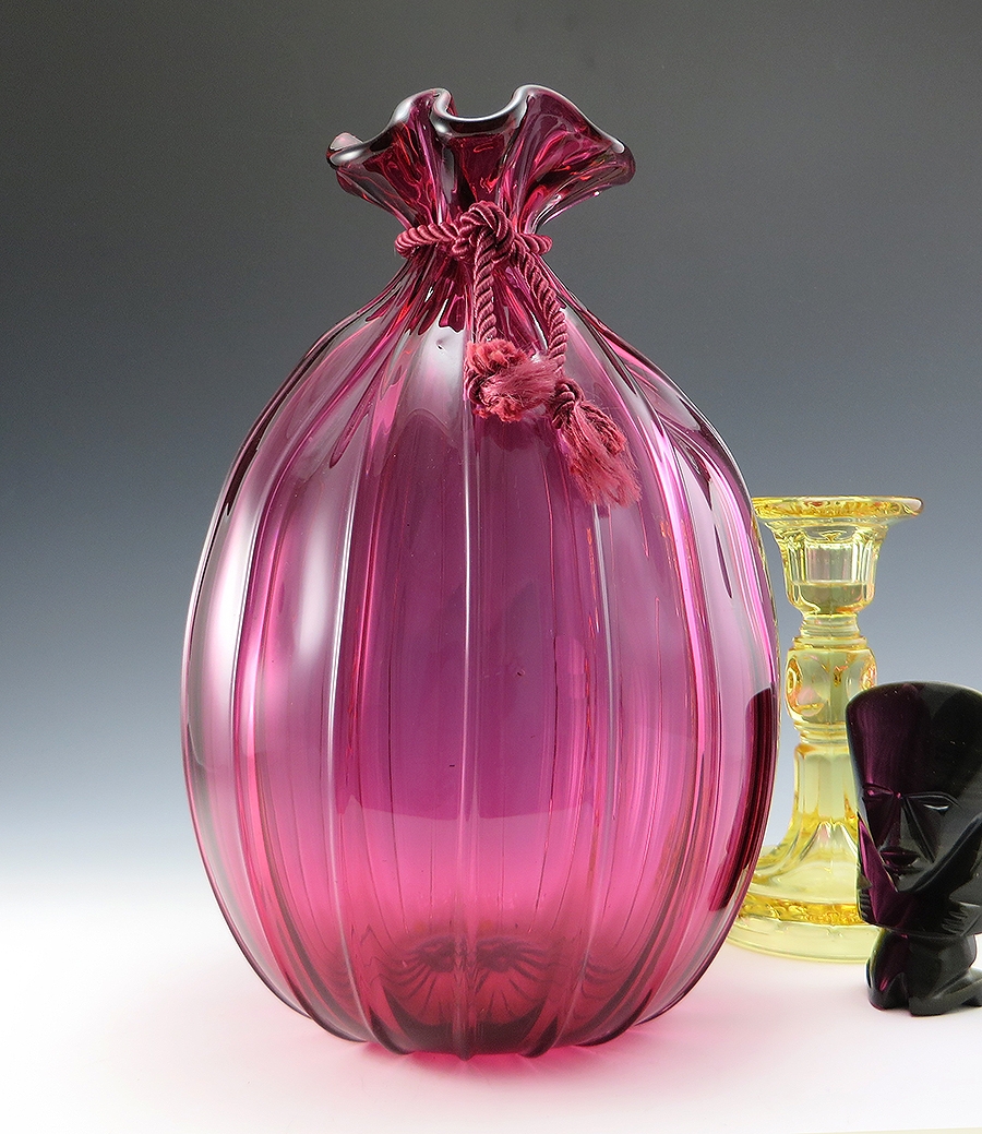 Vintage Cranberry Glass Bag Vase Pre-1970 by Pilgrim Art Glass - Image 4