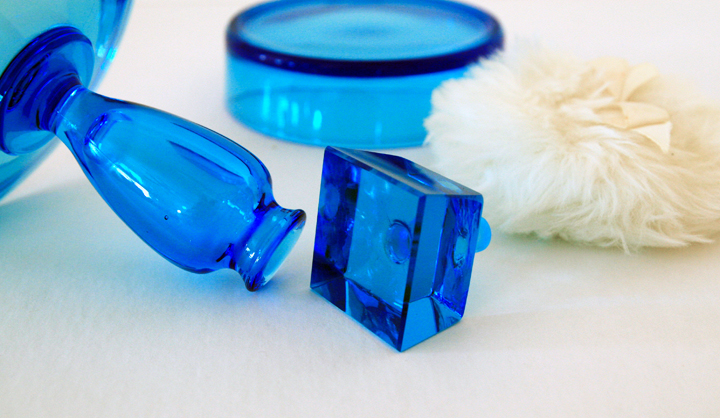 Fostoria 1920s Glass Perfume and Powder Jar - Image 3