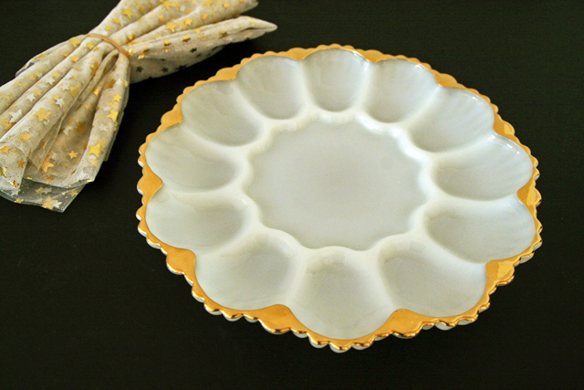 Golden Shell Egg Plate Solid Gold Trim - Image 3