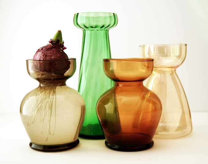 Hyacinth Vase in Smoked Blown Glass - Image 2