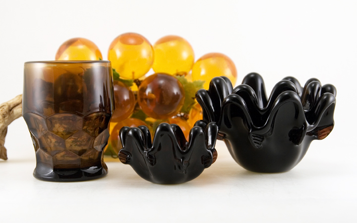 Italian Hand Formed Glass Stacking Bowls in Rootbeer - Image 2
