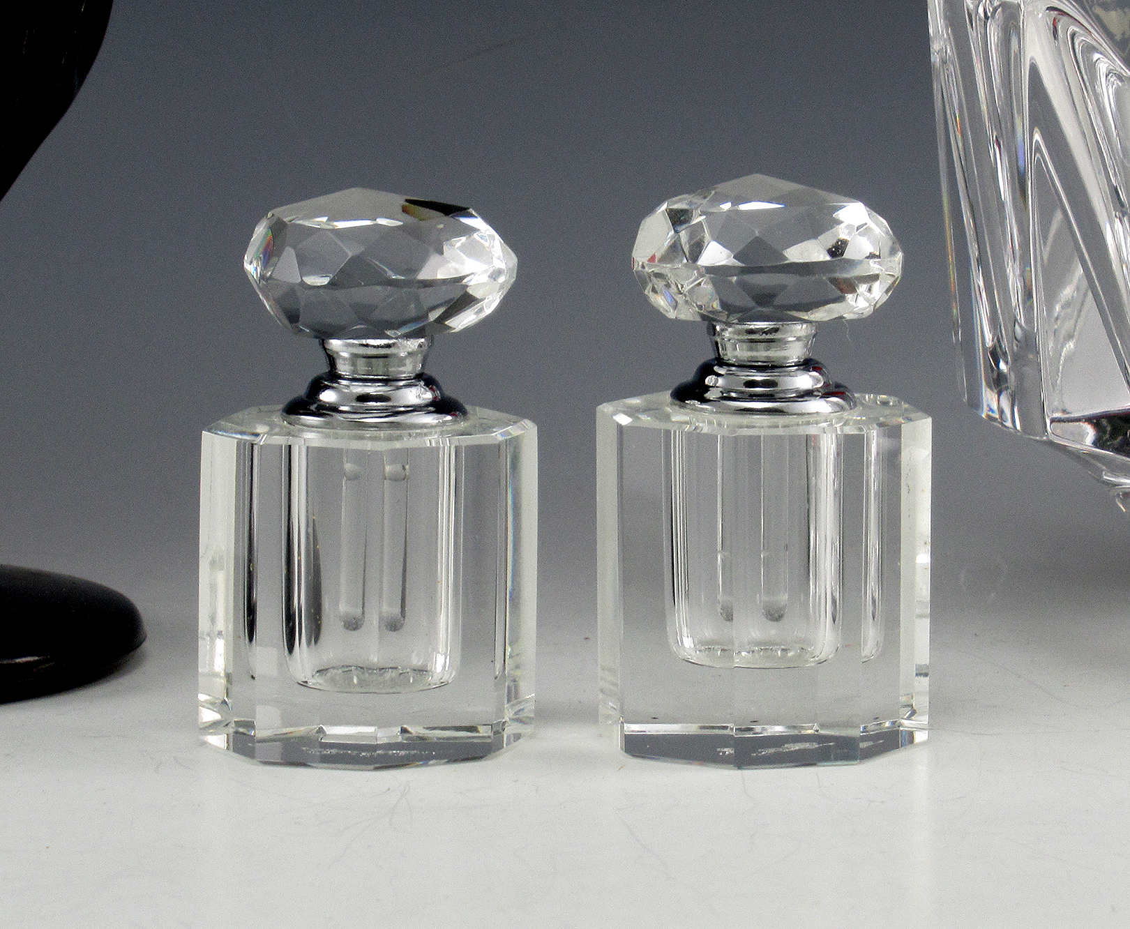 Oleg Cassini Jackie Kennedy Cut Crystal Perfume Set - Image 6