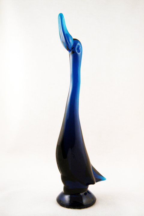 Large Art Glass Goose Figurine in Vintage Bluenique - Image 2