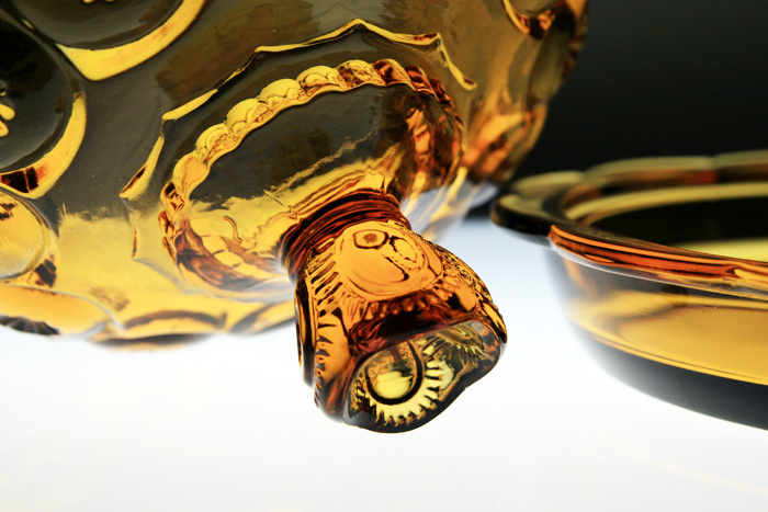 Moon and Star Amber Glass Table Set - Image 2
