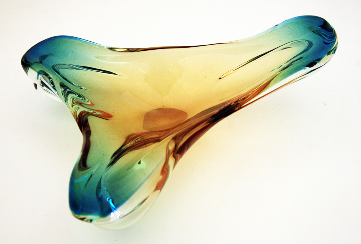 Freehand Trefoil Sommerso Bowl Murano Glass