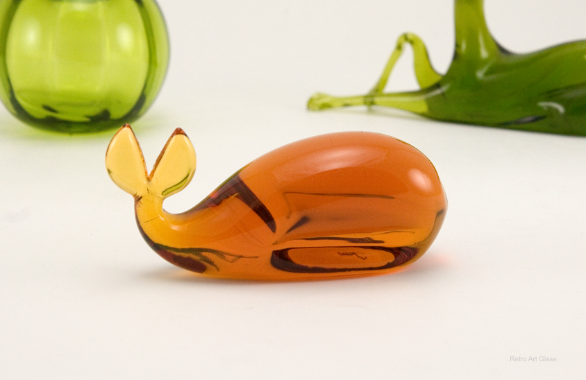 Pilgrim Art Glass Figurine Amber Whale - Image 3