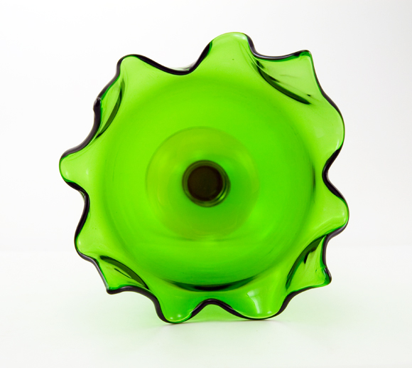 Retro Decor Vase Blown Glass with Twisted Stem - Image 3