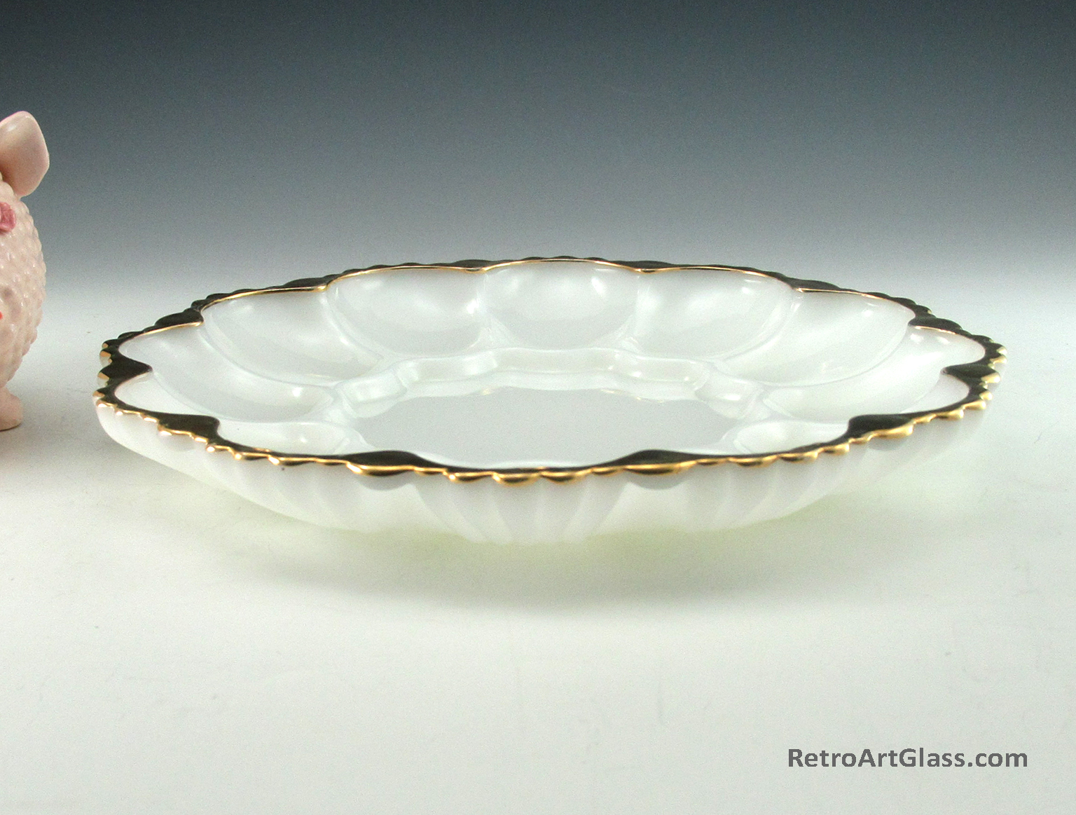 Golden Shell Egg Plate Solid Gold Trim Retro Glass - Image 2