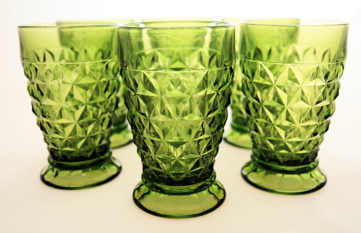 Retro Rainbow Art Glass Decanter and Six Tumblers - Image 3
