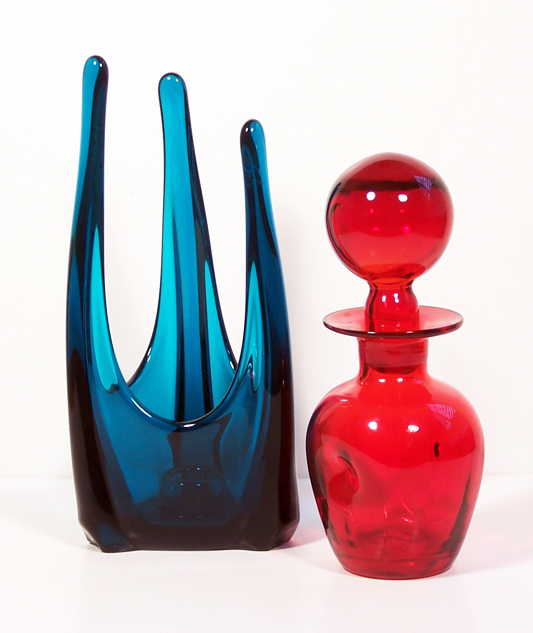 Ruby Red Art Glass Decanter with Ball Stopper - Image 2