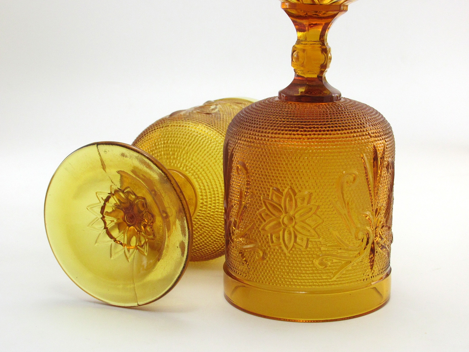 Sandwich Glass Wine Goblet Set of Two Pristine - Image 3