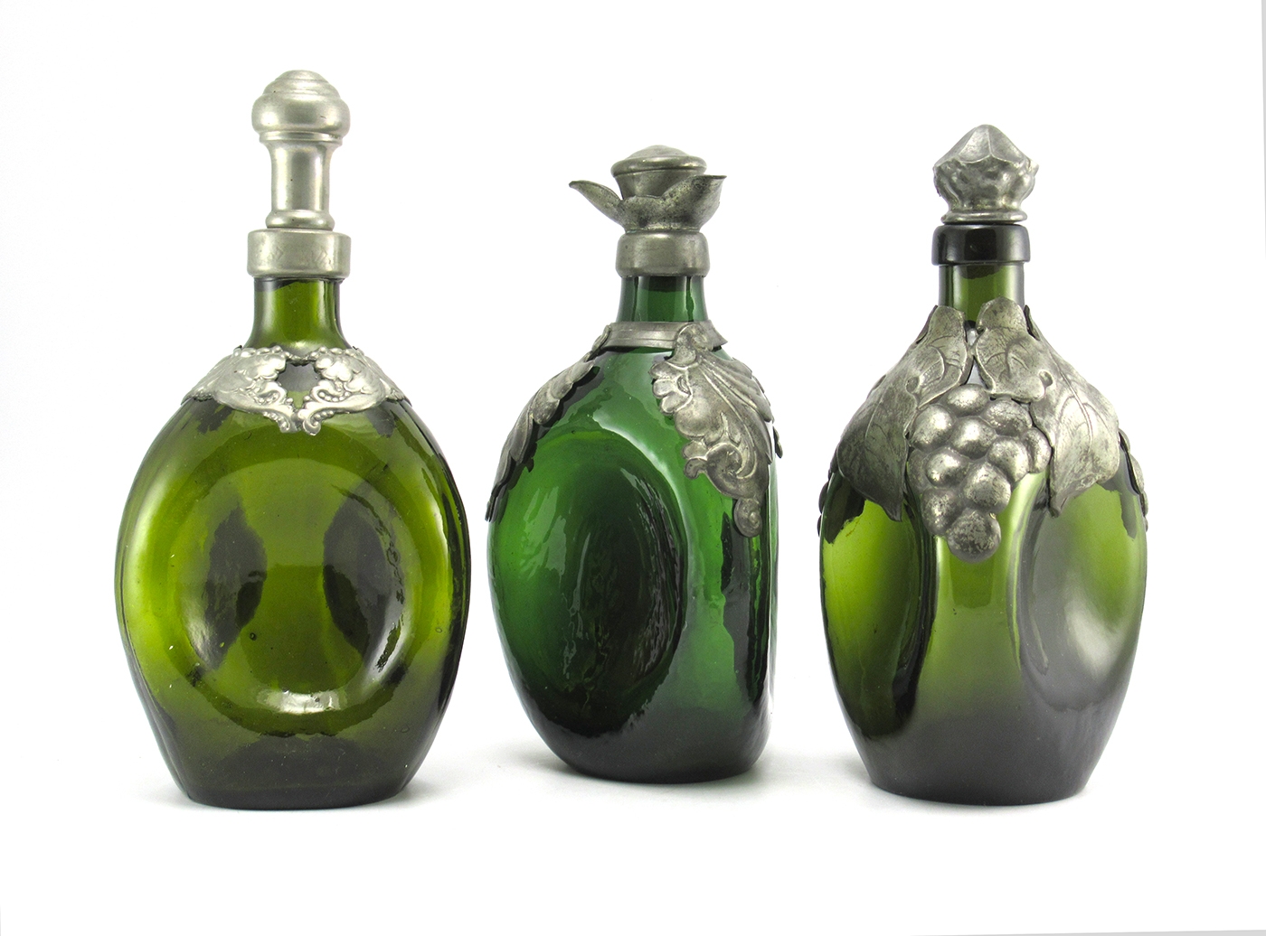 Vintage Old World Style Pinched Decanter Made in Denmark Grape - Image 5