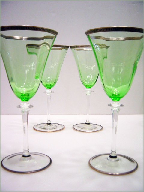 Set of 8 Fine Antique Green Crystal & Platinum Wine Stems - Image 4