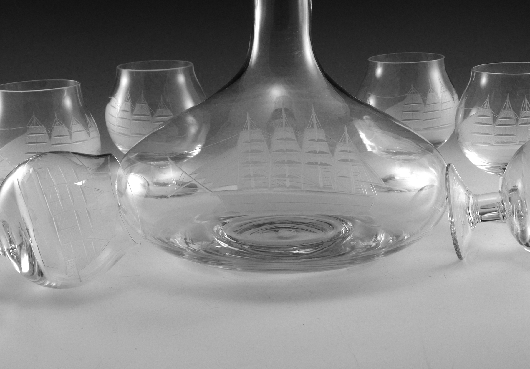 Bohemian Ship Decanter and Goblet Set Romania Label - Image 6