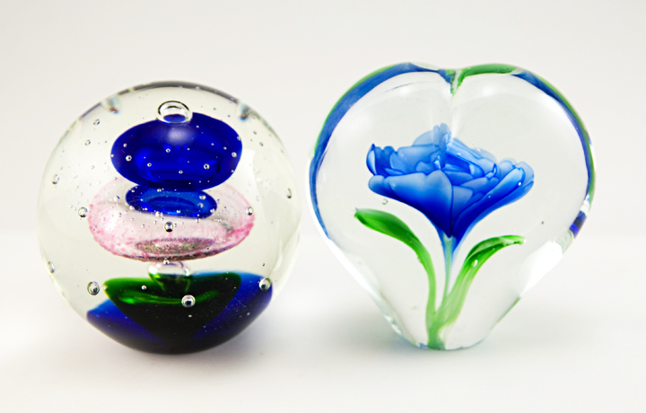 Space Orb Atomic Art Glass Paperweight - Image 2