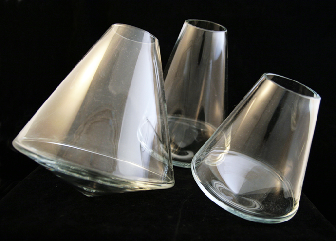 Spinning Glass Sculpture Vase Set - Image 3