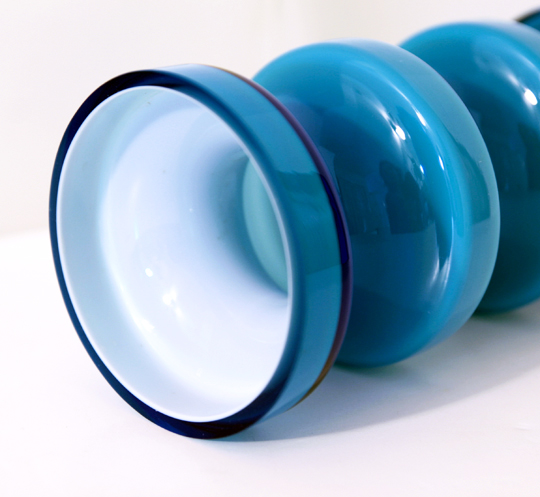 Swedish Cased Glass Pagoda Vase - Image 3