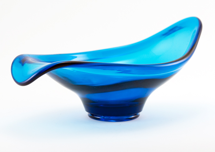 Swedish Modern Blown Glass Stretch Bowl by Viking - Image 2