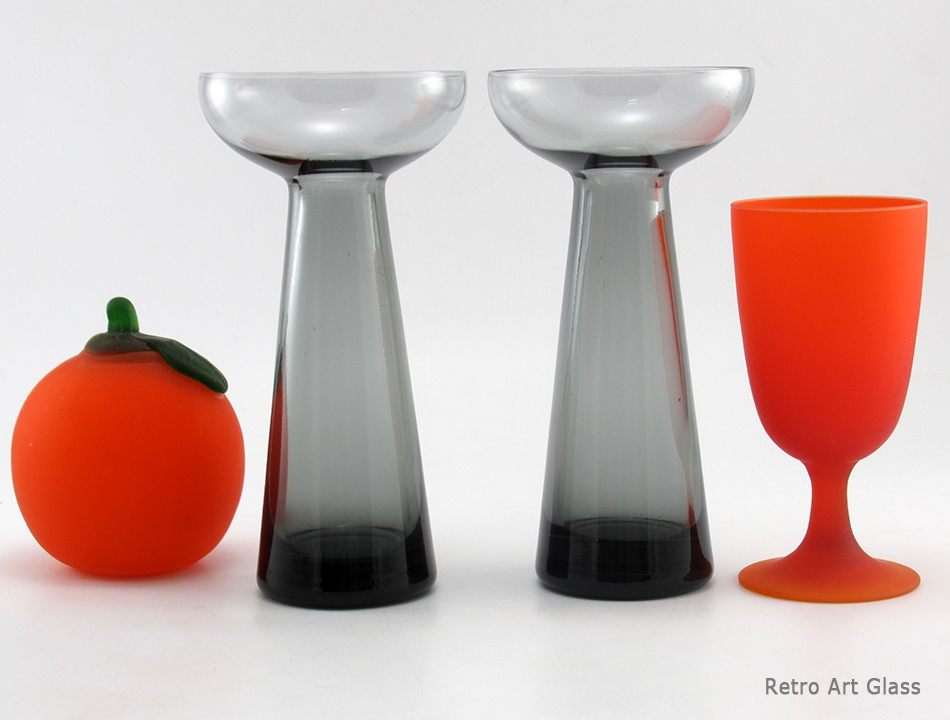 Pair of Morgantown Glass Sonata Vases #110 in Smoke Black - Image 2