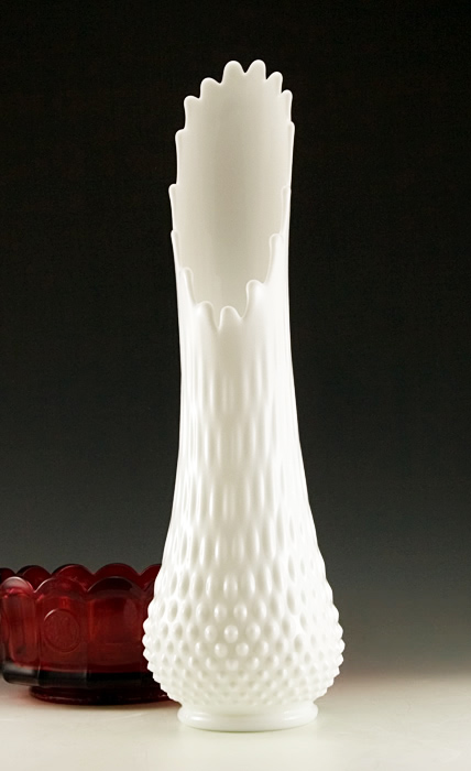 Retro Swung Modern Milk Glass Vase