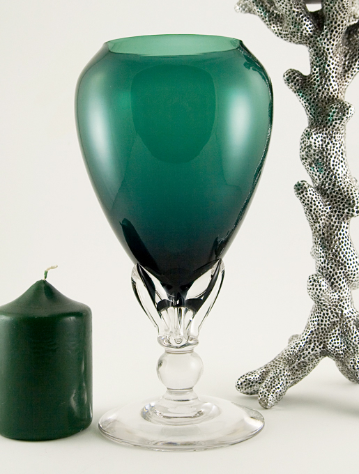 Tiffin Cellini Chalice Vase in Killarney Green Crystal - Image 3
