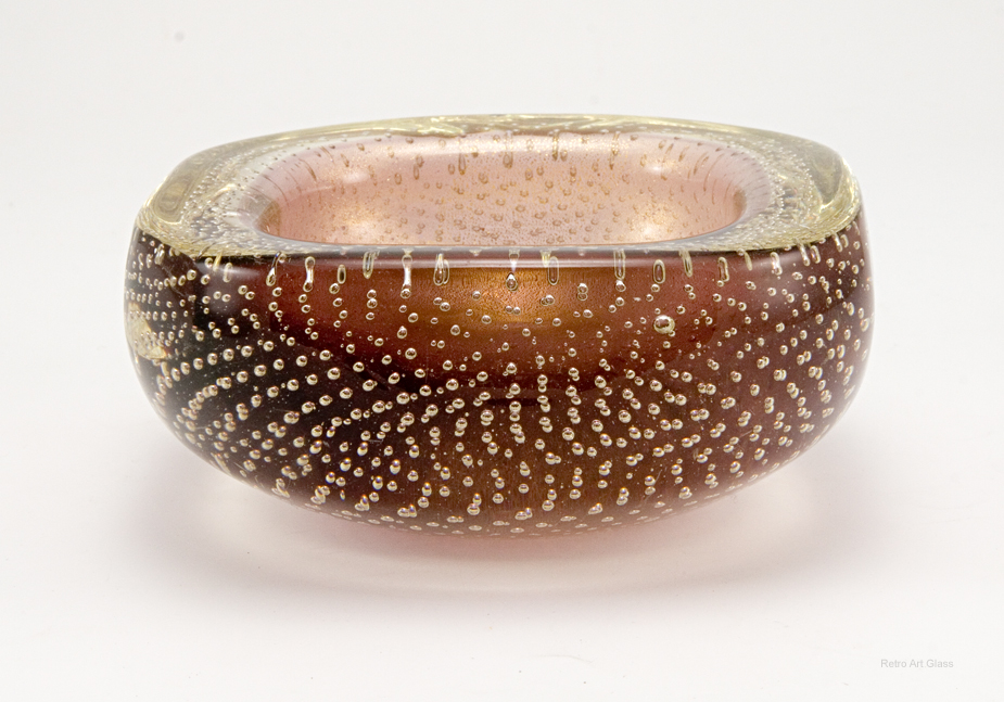 Venetian Art Glass Bowl Cased with Bubbles and Gold - Image 2