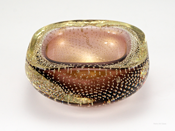 Venetian Art Glass Bowl Cased with Bubbles and Gold - Image 5