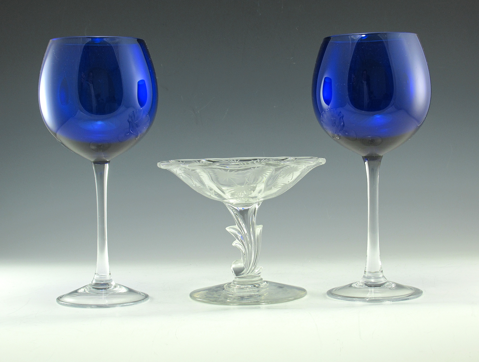 Lido Pattern Elegant Glass Comport Early Mid-20th Century - Image 2