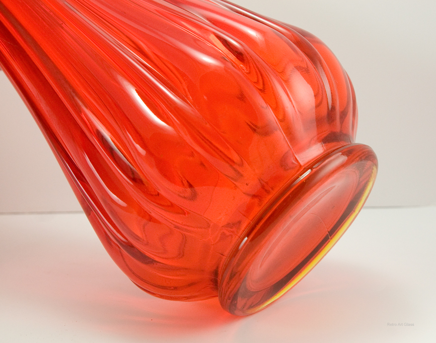 Retro Glass Floor Vase in Persimmon 1960 - 1970 - Image 5