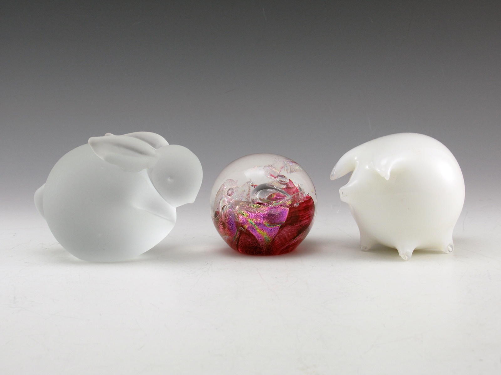 Velvety Soft Satin Glass Bunny Rabbit Table Charm - Image 3