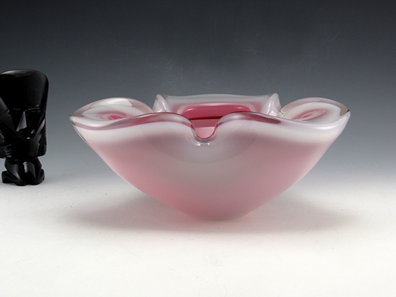 Vintage Pink Opaline Seguso Art Glass Bowl with Label Remnant - Image 2