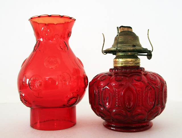 Vintage Moon & Star Glass Oil Lamp - Image 3